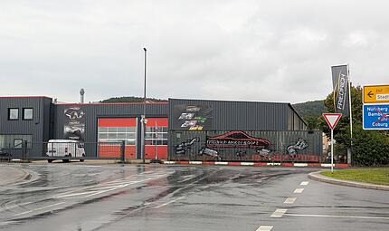 Das Firmengel&auml;nde von Friedrich Motorsport liegt am Rand von Lichtenfels.
