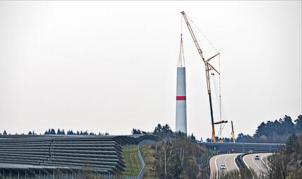 Bei Lautertal: Drei 240-Meter Windanlagen entstehen Bei Lautertal: Drei 240-Meter Windanlagen entstehen