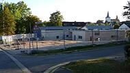 Auf der freien Fläche vor dem Rohbau des St.-Theresia-Kindergartens in Adelsdorf hätte die SPD-Fraktion gerne die Errichtung eines Bürger- und Gemeinschaftshauses. Auf der freien Fläche vor dem Rohbau des St.-Theresia-Kindergartens in Adelsdorf hätte die SPD-Fraktion gerne die Errichtung eines Bürger- und Gemeinschaftshauses.