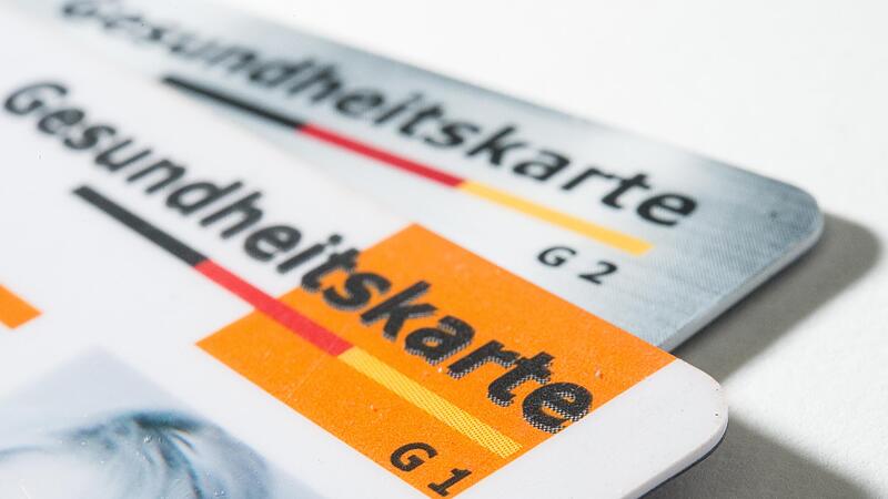 Deutschlands Krankenkassen geht es schlecht. Minister Lauterbach versucht, mit Beitragserhöhungen gegenzusteuern. Deutschlands Krankenkassen geht es schlecht. Minister Lauterbach versucht, mit Beitragserhöhungen gegenzusteuern.