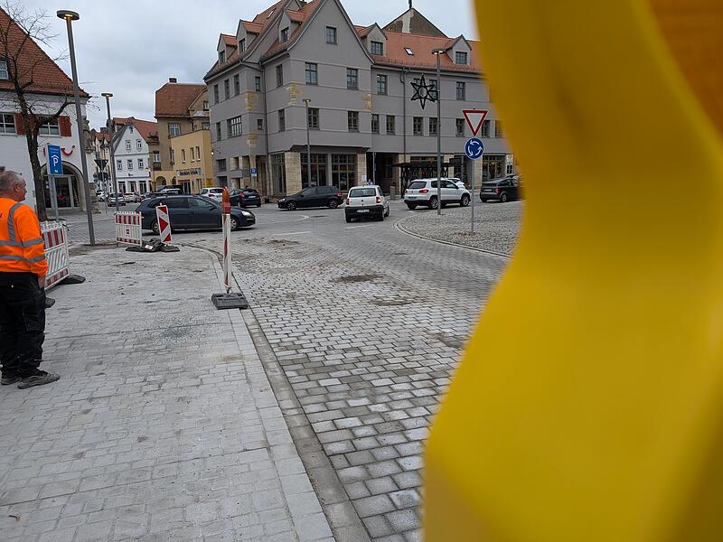 Paradeplatz ForchheimParadeplatz Forchheim Eindrücke vom 29. November, seit der Verkehr am Paradeplatz wieder freigegeben ist.