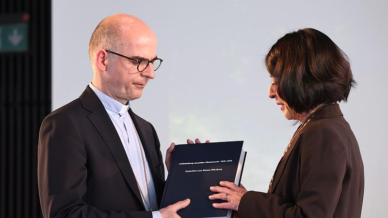 Pressekonferenz Aufarbeitung sexuellen Missbrauchs Pressekonferenz Aufarbeitung sexuellen Missbrauchs