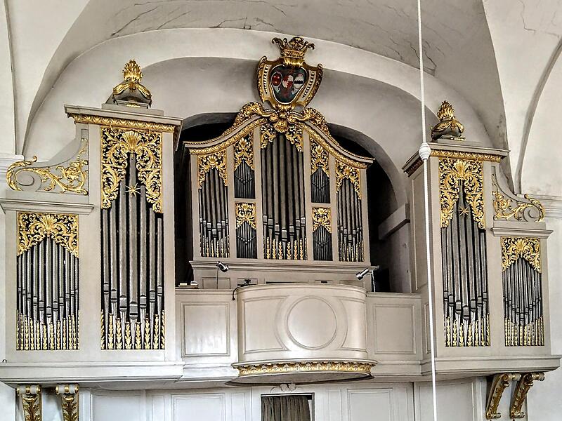 Sorgenkind Herbst-Orgel: Das historisch bedeutsame Instrument in der Schlosskirche von Lahm muss dringend saniert werden. Inzwischen werden die Pläne konkreter, wie das komplexe Vorhaben umgesetzt werden kann.