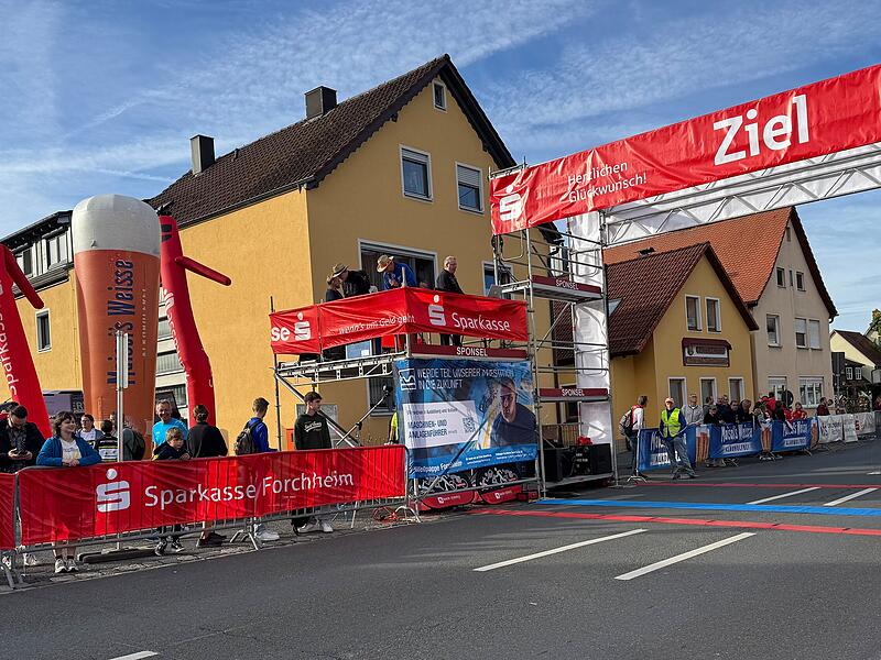 Ärger am Zieleinlauf vom Fränkische Schweiz Marathon 2025