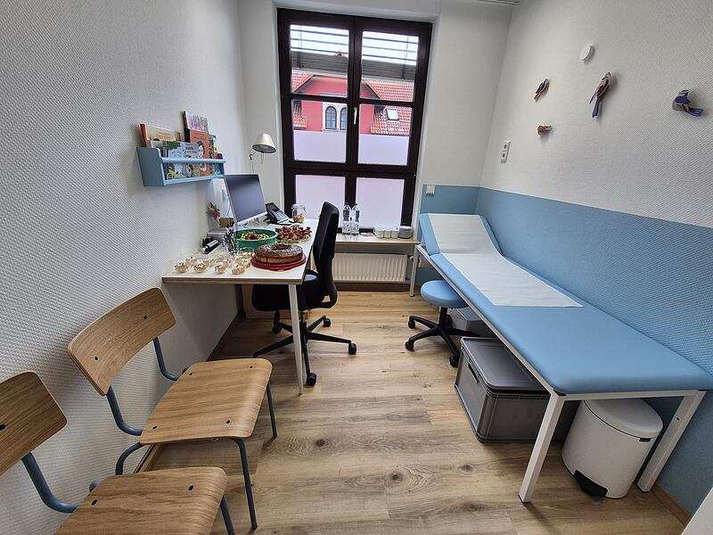 Ein Bilderrundgang durch die Praxis am Tag der Er&ouml;ffnungDie neue Facharztpraxis f&uuml;r Kinder- und Jugendmedizin in Kronach