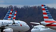 Flugzeuge der American Airlines auf dem Airport Pittsburgh Flugzeuge der American Airlines auf dem Airport Pittsburgh