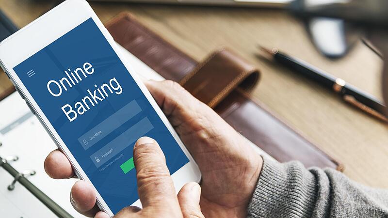 Nicht nur &uuml;berweisen inzwischen viele Menschen ihr Geld mit Online-Banking, immer &ouml;fter tun sie das auch &uuml;ber ihr Smartphone. Damit die sensiblen Kontodaten auch dort gut gesch&uuml;tzt sind, sollte man ein paar Sicherheitstipps beachten.