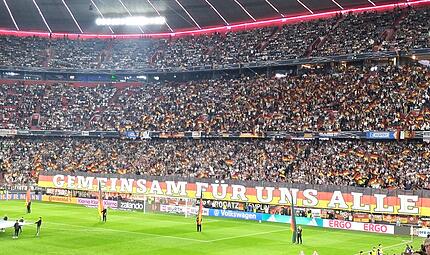 Die ZDF-Kameras fingen beim deutschen L&auml;nderspiel gegen Serbien in M&uuml;nchen nicht alles ein.