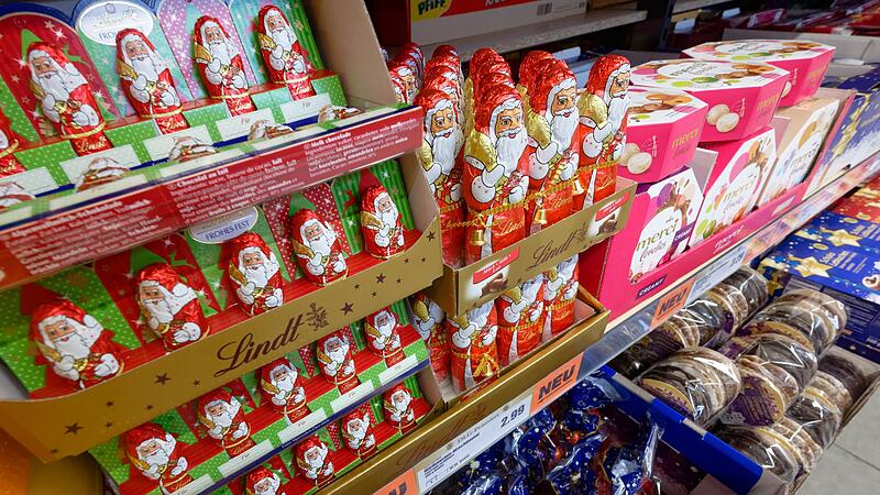 Weihnachten kündigt sich bereits in Supermärkten an