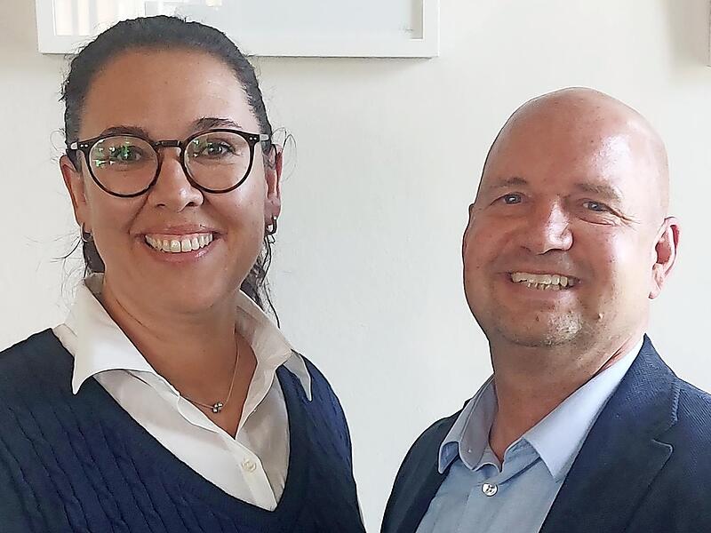 Sie führen für die nächsten sechs Jahre die Geschicke der VG und dürfen auch Paare trauen: Sandra Berlacher und Jan Heller. Sie führen für die nächsten sechs Jahre die Geschicke der VG und dürfen auch Paare trauen: Sandra Berlacher und Jan Heller.