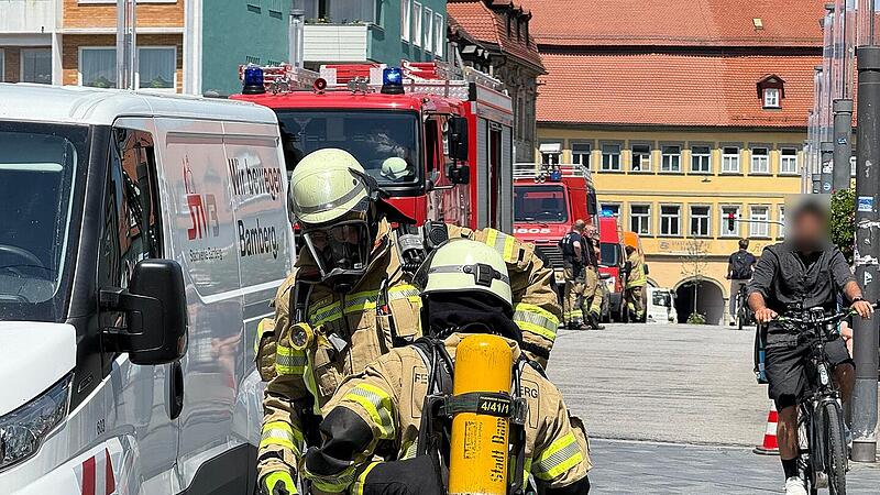 Bamberg: Feuerwehreinsatz in Gebäude an der Kettenbrücke Bamberg: Feuerwehreinsatz in Gebäude an der Kettenbrücke