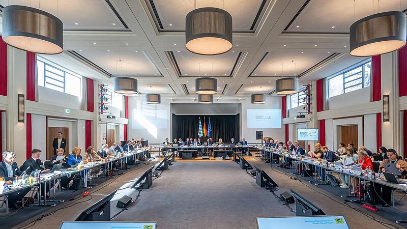 Auftakt der Verkehrsministerkonferenz von Bund und Ländern