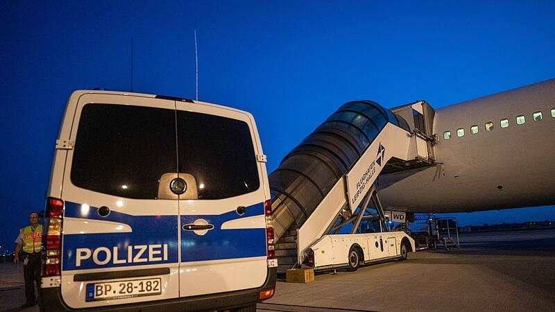 Abschiebeflug nach Afghanistan