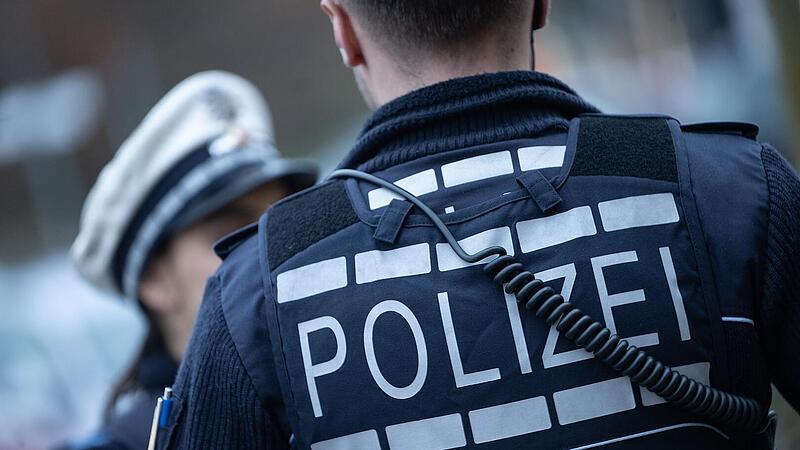 Polizisten im Einsatz bei Party im Landkreis Kronach Polizisten im Einsatz bei Party im Landkreis Kronach