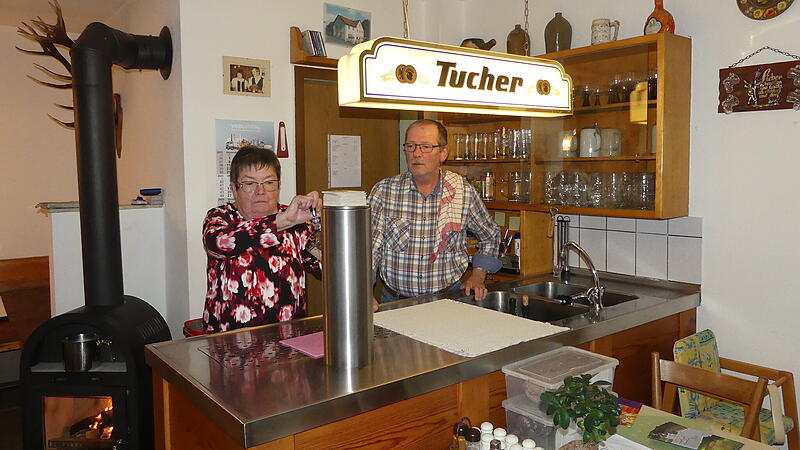 Die Wirtsleute Bärbl und Peter Seybert schließen ihr Traditionsgasthaus in der Fränkischen Schweiz.