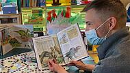Julian Baumann hat sich durch die Vorliebe der Kinder in das Thema Dinosaurier eingearbeitet.Forchheim & Fränkische Schweiz Julian Baumann hat sich durch die Vorliebe der Kinder in das Thema Dinosaurier eingearbeitet.Forchheim & Fränkische Schweiz