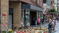 Am 25. Juni tötete ein 24-jähriger Somalier in einem Kaufhaus am Würzburger Barbarossaplatz drei Frauen.