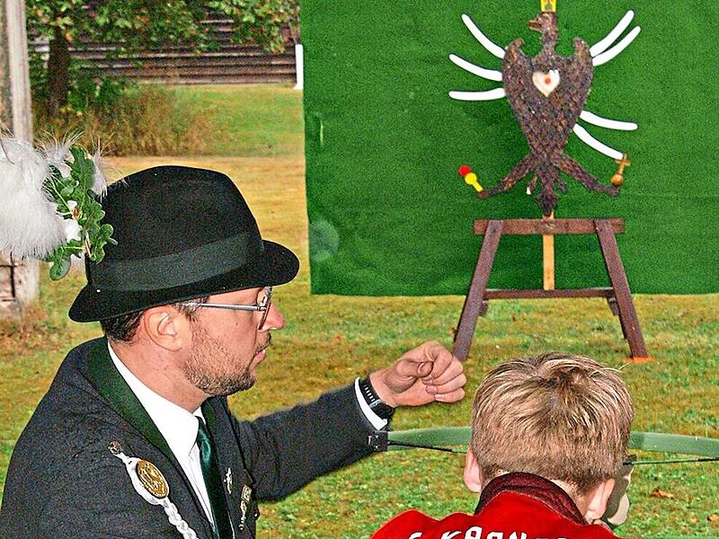 Beim Schießen über die Schulter geschaut. Beim Schießen über die Schulter geschaut.