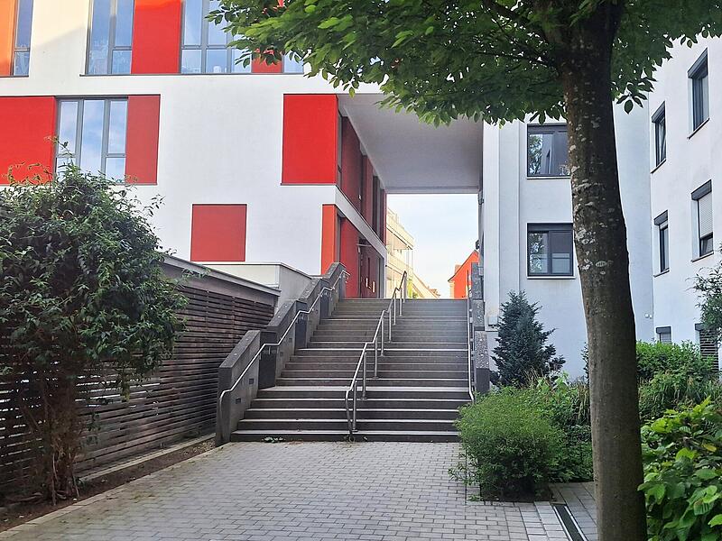 Treppe hinter der Stadtbücherei ForchheimForchheim & Fränkische Schweiz Treppe hinter der Stadtbücherei ForchheimForchheim & Fränkische Schweiz