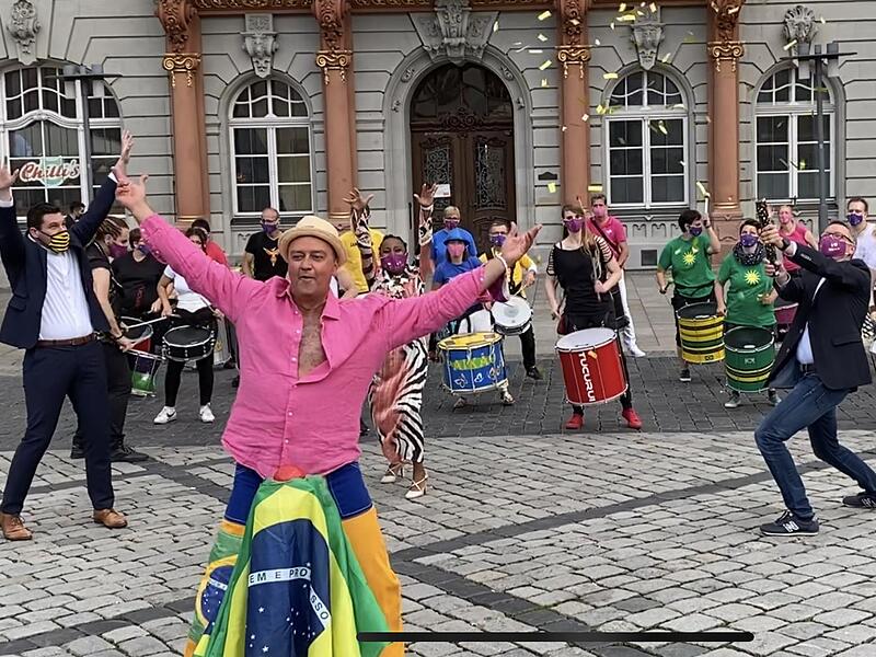 &bdquo;Samba ist  mein Leben&ldquo;, sagt Rolf Beyersdorf.