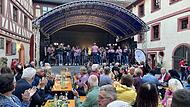 Das Weinfest des Musik- und Spielmannszugs Forchheim fand im Innenhof der Kaiserpfalz statt.
