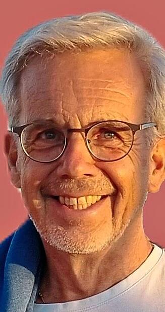 Matthias Burghardt h&auml;lt einen Vortrag. Burghardt