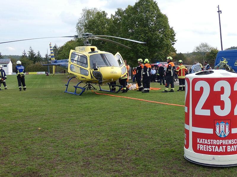 Ein Waldbrand! Ein Großaufgebot an Einsatzkräften probte bei Ditterswind den Ernstfall.