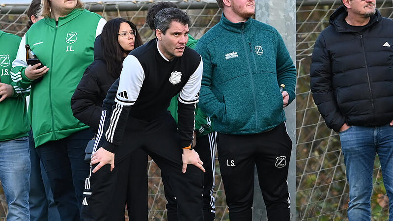 Vor fast exakt elf Monaten gewann Andreas Ueblers TSV Lonnerstadt in M&ouml;hrendorf mit 1:0. An gleicher Stelle steht Sonntag ein Kellerduell bevor.