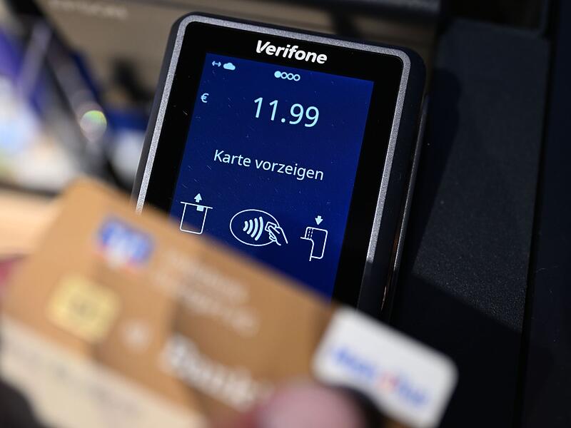 Bargeldlos Bezahlen im Einzelhandel Bargeldlos Bezahlen im Einzelhandel