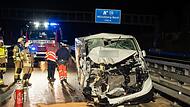 Kleinbus kollidiert mit Wohnmobil - Acht Verletzte auf A9 Kleinbus kollidiert mit Wohnmobil - Acht Verletzte auf A9