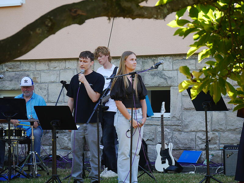PicknickdeckenkonzertPicknickdeckenkonzert Musik an der Sinn in Bad Brückenau
