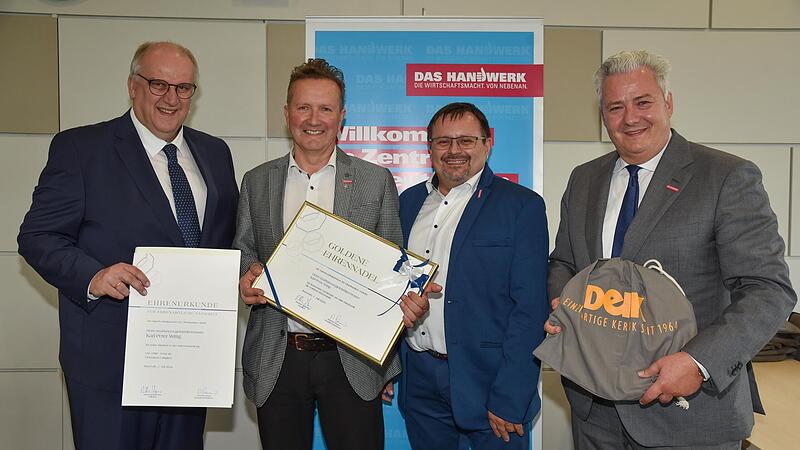 Karl-Peter Wittig (zweiter von links) erhielt für sein enormes berufliches und ehrenamtliches Engagement die Goldene Ehrennadel des oberfränkischen Handwerks. Mit (von links) HWK-Hauptgeschäftsführer Reinhard Bauer, Vizepräsident Harald Sattler un... Karl-Peter Wittig (zweiter von links) erhielt für sein enormes berufliches und ehrenamtliches Engagement die Goldene Ehrennadel des oberfränkischen Handwerks. Mit (von links) HWK-Hauptgeschäftsführer Reinhard Bauer, Vizepräsident Harald Sattler un...
