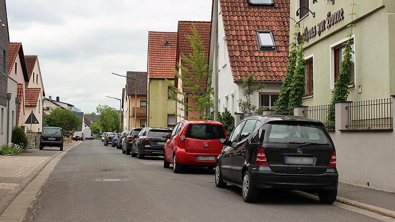 Die M&uuml;hlgasse in Lonnerstadt liegt im Sanierungsgebiet Gr&uuml;ner Ring. Dieses m&ouml;chte Gemeinderatsmitglied Giovanni Daniele verkleinern.