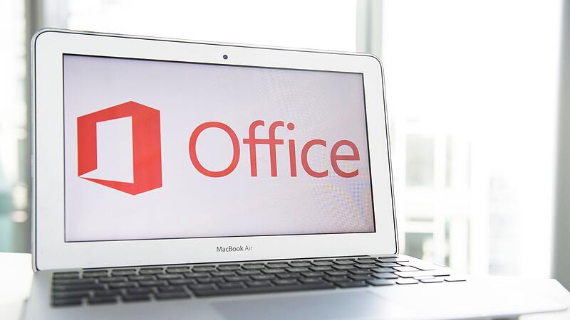Office 2013 auf Laptop-Bildschirm