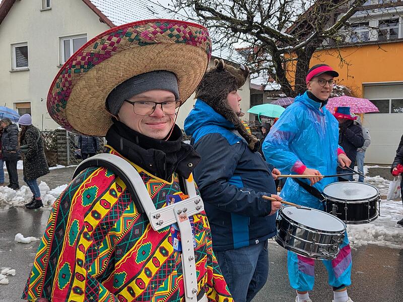 Ganz sch&ouml;n was los in Geisfeld: alle Impressionen vom Faschingsumzug!