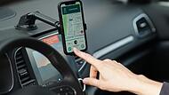 Mitfahrzentrale, Navi und &Ouml;PNV-Plan zugleich: Die App uRyde des Erlanger Start-ups Connect Mobility GmbH ist vielseitig nutzbar.
