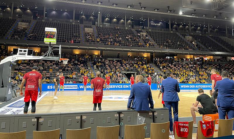 AlbaBamberg gegen Alba: Die schönsten Fanbilder aller Zeiten Alba