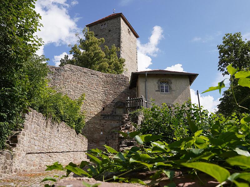 Die Lichtenburg ist Kulisse der Escape-Tour in Ostheim vor der Rh&ouml;n.