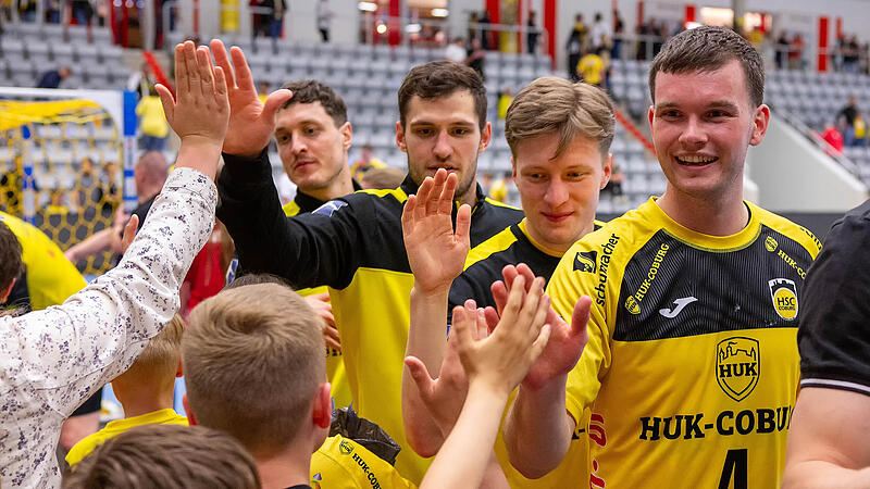 So macht eine Ehrenrunde Spaß.HSC Coburg: Letztes Heimspiel 2023/24 So macht eine Ehrenrunde Spaß.