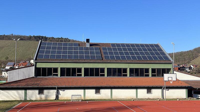 PV-Anlage auf der Sporthalle Ramsthal