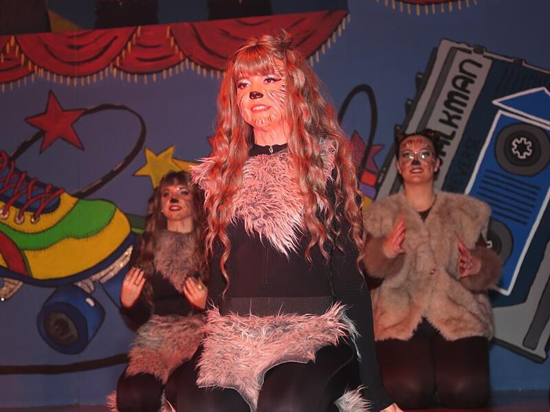 F&uuml;nf Stunden buntes Treiben, bei dem Altbekannte ebenso f&uuml;r Unterhaltung sorgten wie neue Acts, gab es beim NCC in N&uuml;dlingen.