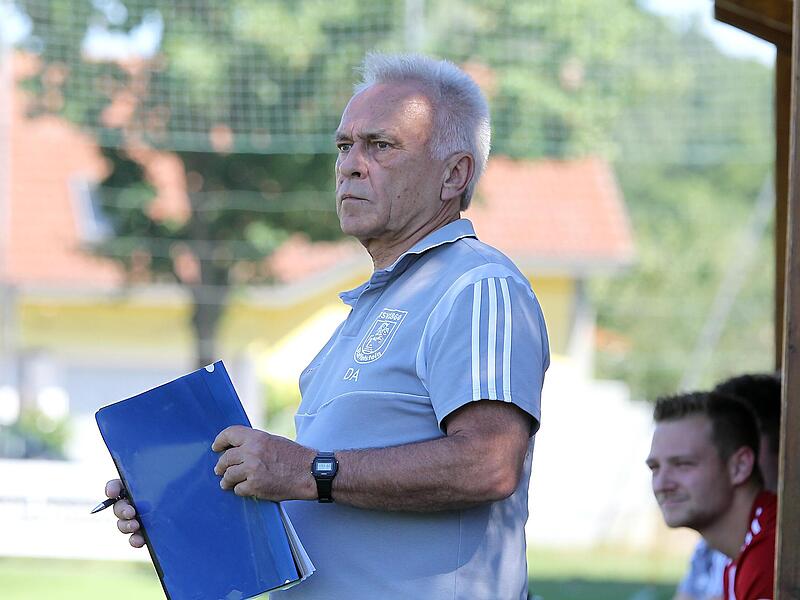 Trainer Norbert Kunisch führte die Staffelsteiner zwischenzeitlich bis auf Platz 4. Derzeit überwintert der Aufsteiger auf Rang 9.