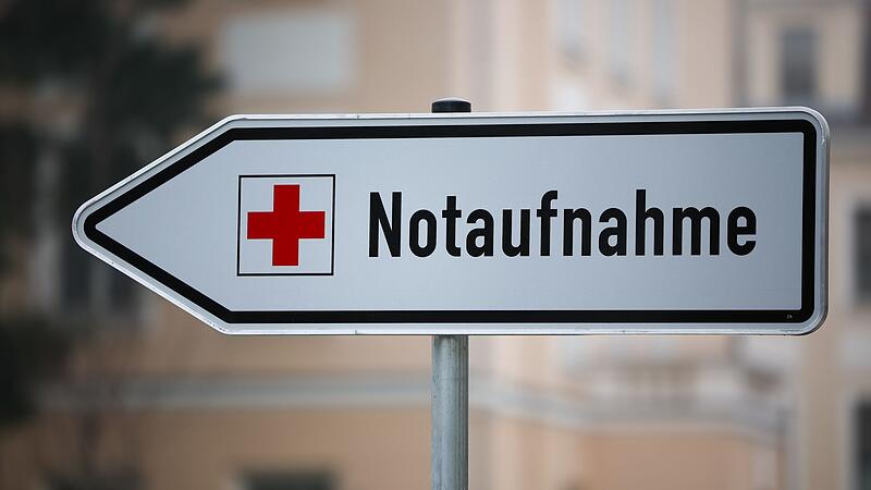 Schild „Notaufnahme“ Schild „Notaufnahme“