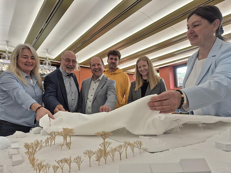 Schwimmbad-Planung 2025