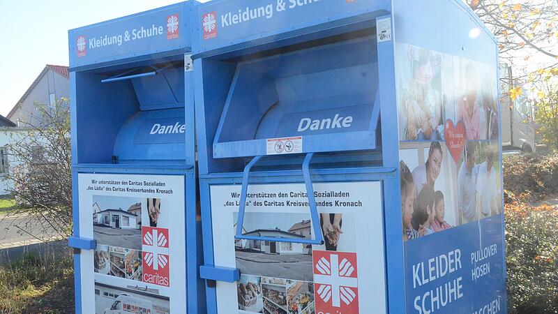 Diese Altkleidercontainer von karitativen Organisationen könnte es bald nicht mehr geben, dagegen könnten gewinnorientierte Gewerbetreibende diesen Markt erobern und es würde ein Stück Gemeinnützigkeit in der Gesellschaft wegbrechen.