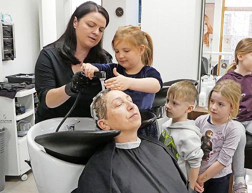 Levi Then, Nicole Schlembach, Daniela Dieterle, Charlotte M&uuml;ller, Heiko Ackermann und Lina Saal