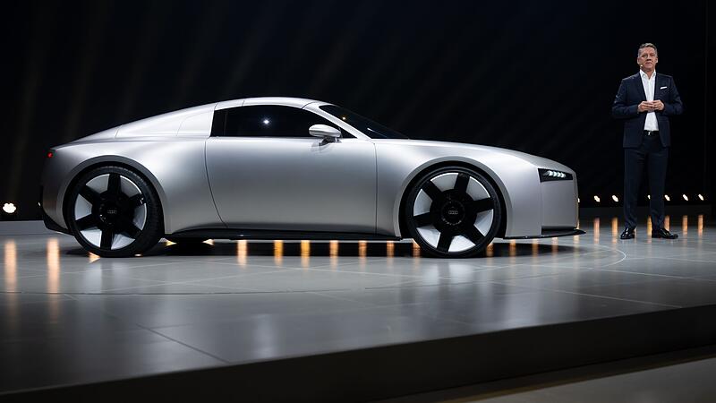 Gernot Döllner stellt vor Beginn der IAA das Audi Concept C vor