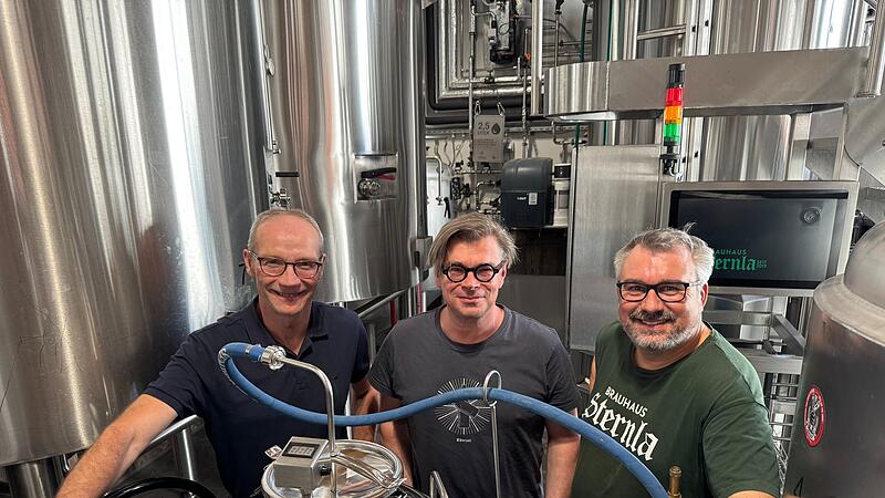 Sternla Bamberg braut letztes Bier f&uuml;rs TheaterChristopher Street Day 2025 in Bamberg