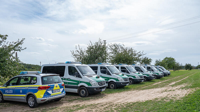 Polizei geht bei Vermisstensuche von Gewaltverbrechen aus: Mann wegen des Verdachts des Totschlags verhaftetVermisstenfall Bammersdorf Polizei geht bei Vermisstensuche von Gewaltverbrechen aus: Mann wegen des Verdachts des Totschlags verhaftetVermisstenfall Bammersdorf