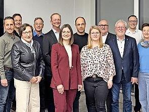 Unser Bild zeigt Wahlleiter Marcus Fr&ouml;hlich (von links), Robert Wagner, Alexander G&ouml;b, Andreas Traber, Ute Lutz, Helmut Scharbert, Rainer Mahr, Elisabeth Goger, Holger Krines, Christina D&uuml;ring, Stefan Wambach, Gerhard Z&ouml;sch, Julian M&uuml;ller, Antonie...